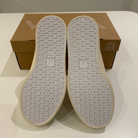 Veja Campo Leather Sneaker White Pink sz 6US NIB - Picture 8 of 8